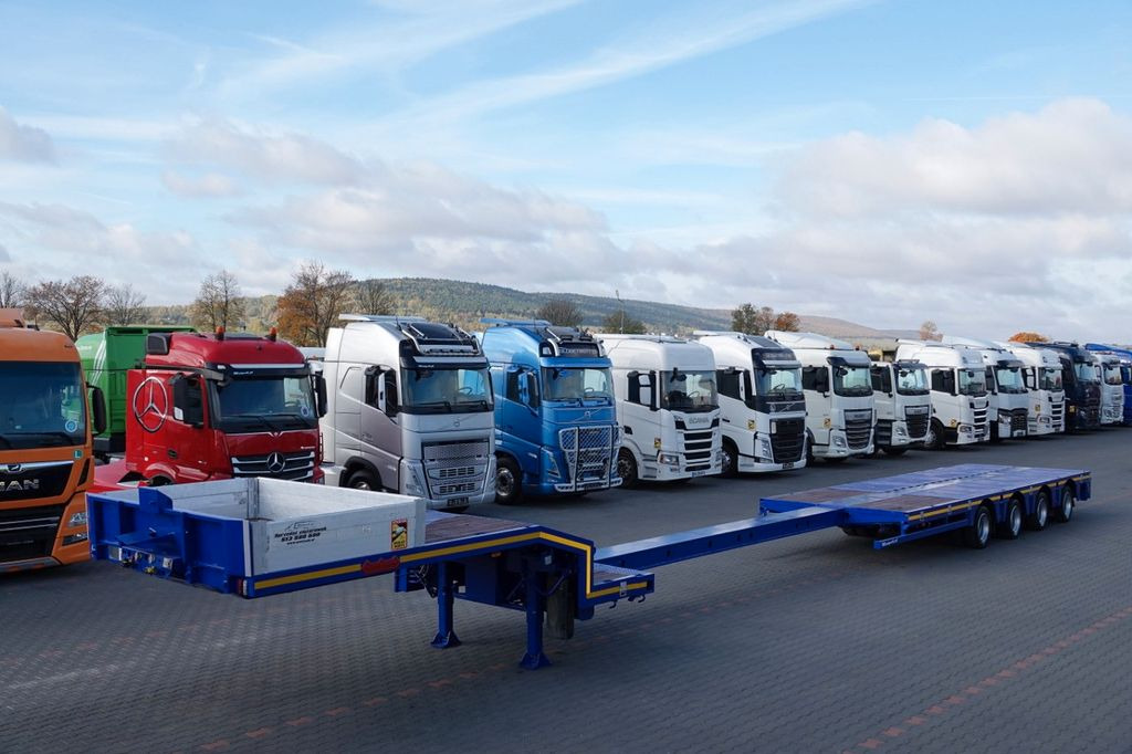 Nooteboom NISKOPODWOZIE / ROZCIĄGANA / 4 OSIOWA / OSIE SKR Nooteboom NISKOPODWOZIE / ROZCIĄGANA / 4 OSIOWA / OSIE SKR - Low loader semi-trailer: picture 1 Nooteboom NISKOPODWOZIE / ROZCIĄGANA / 4 OSIOWA / OSIE SKR Nooteboom NISKOPODWOZIE / ROZCIĄGANA / 4 OSIOWA / OSIE SKR - Low loader semi-trailer: picture 1