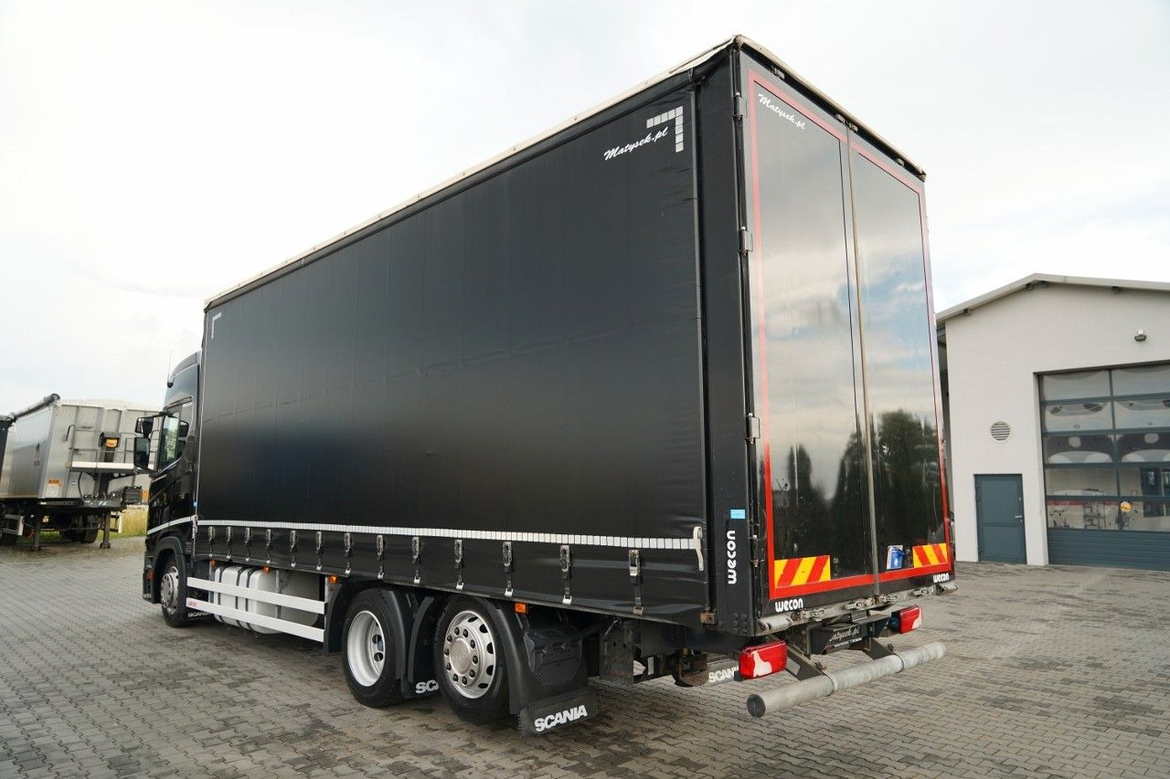 Scania R 410 / 6x2 / FIRANKA - 7,8 m / SOLÓWKA / PODNOS Scania R 410 / 6x2 / FIRANKA - 7,8 m / SOLÓWKA / PODNOS - Curtainsider truck: picture 2 Scania R 410 / 6x2 / FIRANKA - 7,8 m / SOLÓWKA / PODNOS Scania R 410 / 6x2 / FIRANKA - 7,8 m / SOLÓWKA / PODNOS - Curtainsider truck: picture 2