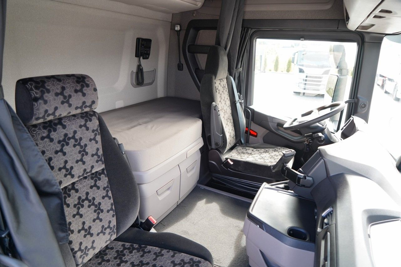 Curtainsider truck Scania R 450 / MEGA / 6x2 / FIRANKA - 8,2 m / SOLÓWKA /: picture 17 Curtainsider truck Scania R 450 / MEGA / 6x2 / FIRANKA - 8,2 m / SOLÓWKA /: picture 17