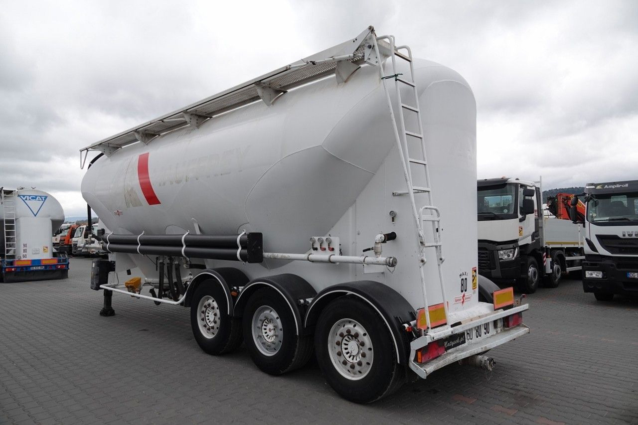 Spitzer CEMENTONACZEPA / 43 000 L / SILOS / 3 KOMORY / O - Silo semi-trailer: picture 4 Spitzer CEMENTONACZEPA / 43 000 L / SILOS / 3 KOMORY / O - Silo semi-trailer: picture 4