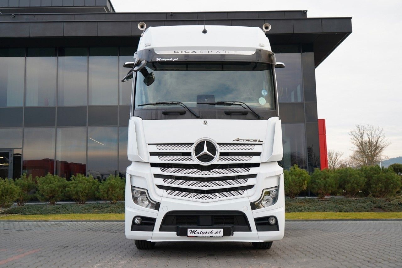 Mercedes-Benz ACTROS L 1851 / GIGA SPACE / RETARDER / 2022 R - Tractor unit: picture 3 Mercedes-Benz ACTROS L 1851 / GIGA SPACE / RETARDER / 2022 R - Tractor unit: picture 3