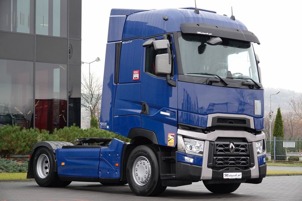 Renault T 520 / RETARDER / I-PARK COOL / HIGH CAB / 11. Renault T 520 / RETARDER / I-PARK COOL / HIGH CAB / 11. - Tractor unit: picture 1 Renault T 520 / RETARDER / I-PARK COOL / HIGH CAB / 11. Renault T 520 / RETARDER / I-PARK COOL / HIGH CAB / 11. - Tractor unit: picture 1