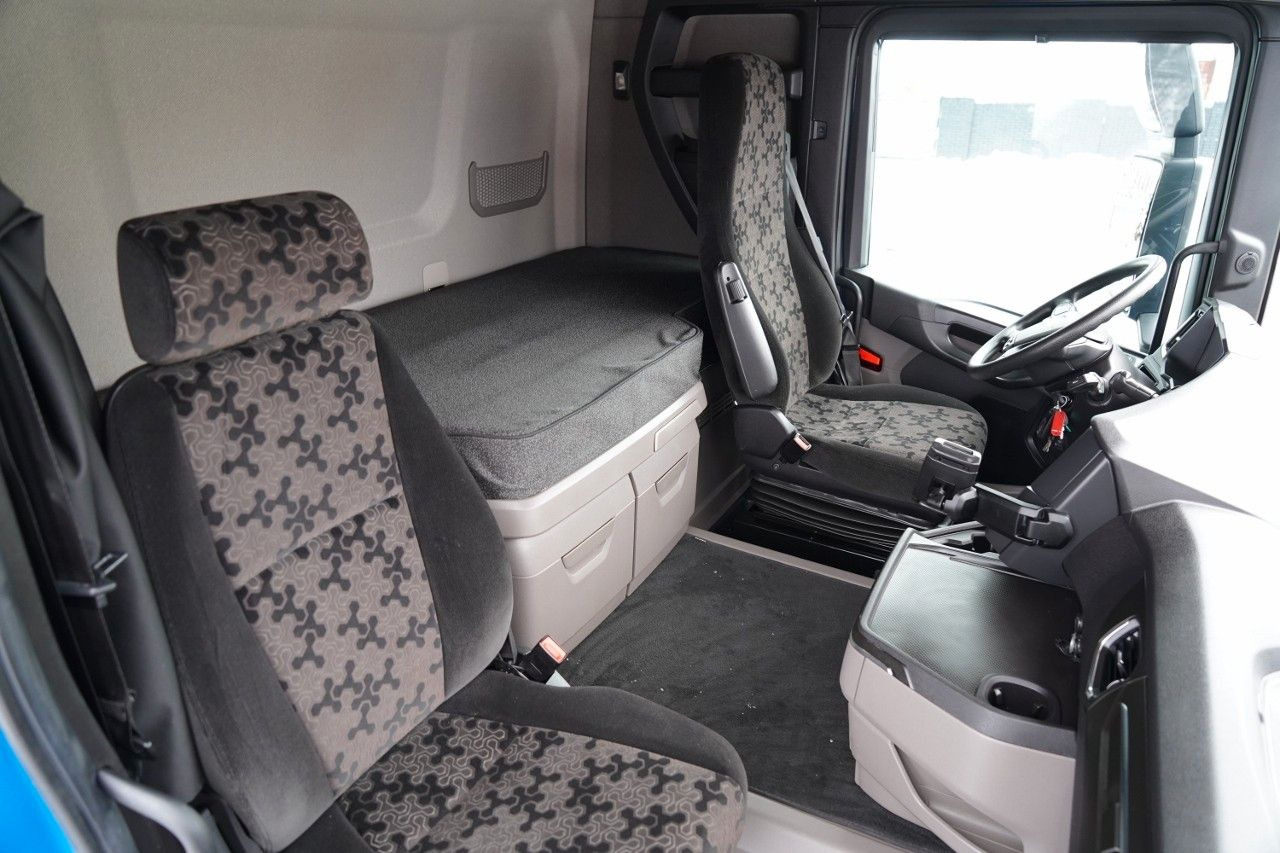 Tractor unit Scania R 450 / RETARDER / PEŁNY ADR / I-PARK COOL / A: picture 35 Tractor unit Scania R 450 / RETARDER / PEŁNY ADR / I-PARK COOL / A: picture 35