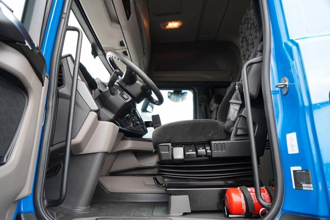 Tractor unit Scania R 450 / RETARDER / PEŁNY ADR / I-PARK COOL / A: picture 23 Tractor unit Scania R 450 / RETARDER / PEŁNY ADR / I-PARK COOL / A: picture 23