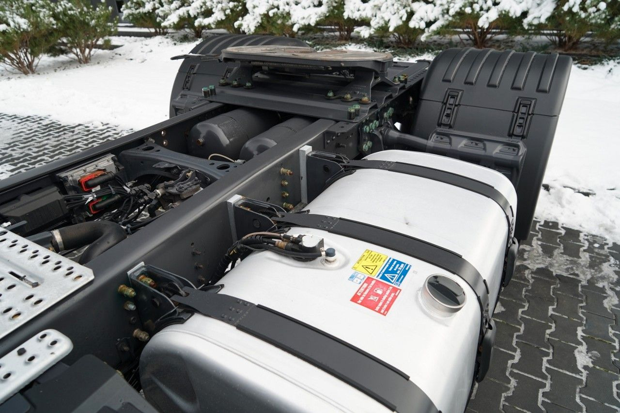 Tractor unit Scania R 450 / RETARDER / PEŁNY ADR / I-PARK COOL / A: picture 12 Tractor unit Scania R 450 / RETARDER / PEŁNY ADR / I-PARK COOL / A: picture 12