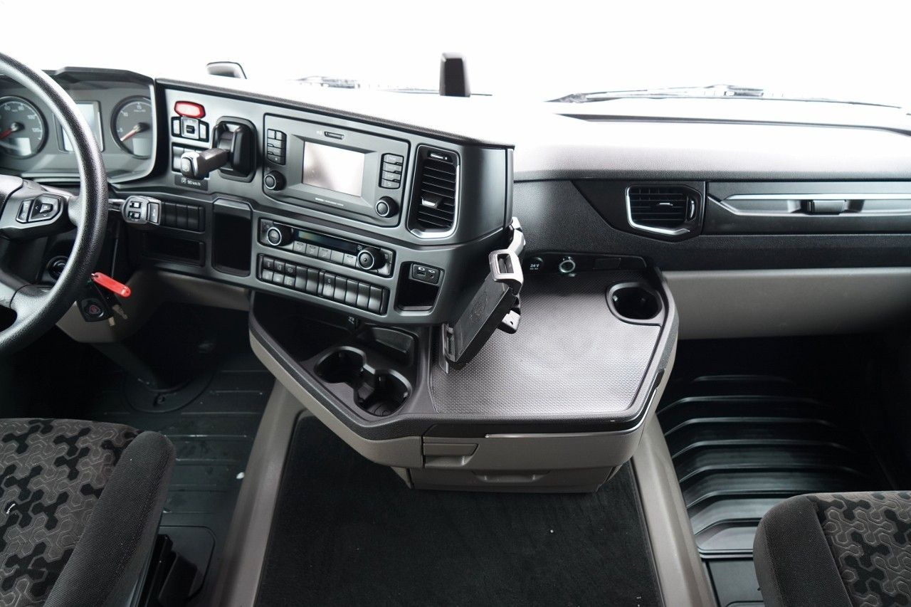 Tractor unit Scania R 450 / RETARDER / PEŁNY ADR / I-PARK COOL / A: picture 31 Tractor unit Scania R 450 / RETARDER / PEŁNY ADR / I-PARK COOL / A: picture 31