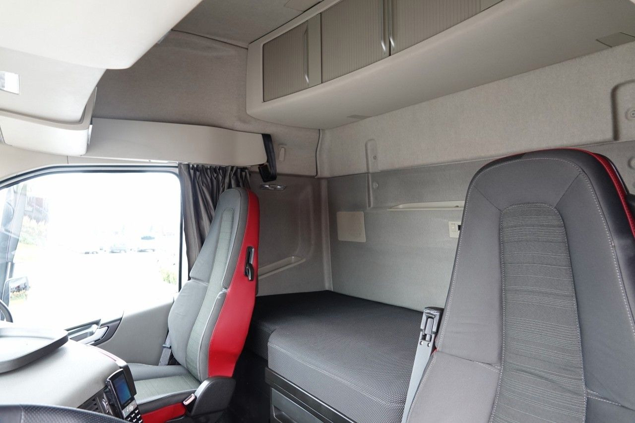 Tractor unit Volvo FH 460 / I-PARK COOL / OPONY 100 % / PO KONTRAKC: picture 13