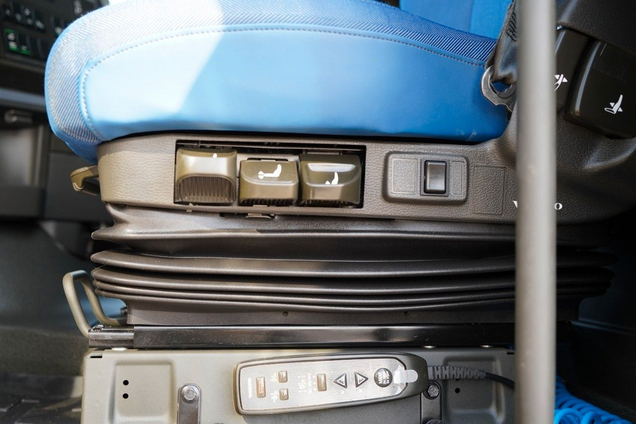 Curtainsider truck Volvo FH 500 / 6x2 / FIRANKA - 7,7 m / 2024 / KLIMA PO: picture 28 Curtainsider truck Volvo FH 500 / 6x2 / FIRANKA - 7,7 m / 2024 / KLIMA PO: picture 28