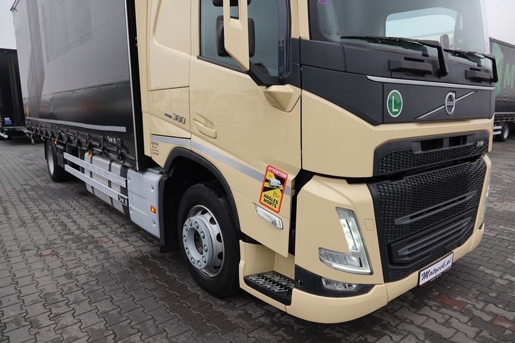 Volvo FM 380 / FIRANKA- 7,7 m / 60m3 / PODNOSZONY DACH - Curtainsider truck: picture 5 Volvo FM 380 / FIRANKA- 7,7 m / 60m3 / PODNOSZONY DACH - Curtainsider truck: picture 5