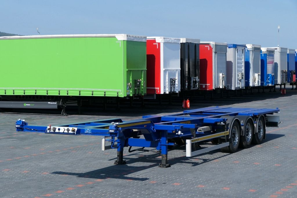 Wielton CHASISS / FOR CONTAINERS / LIFTED AXLE / SAF / - Container transporter/ Swap body semi-trailer: picture 1 Wielton CHASISS / FOR CONTAINERS / LIFTED AXLE / SAF / - Container transporter/ Swap body semi-trailer: picture 1