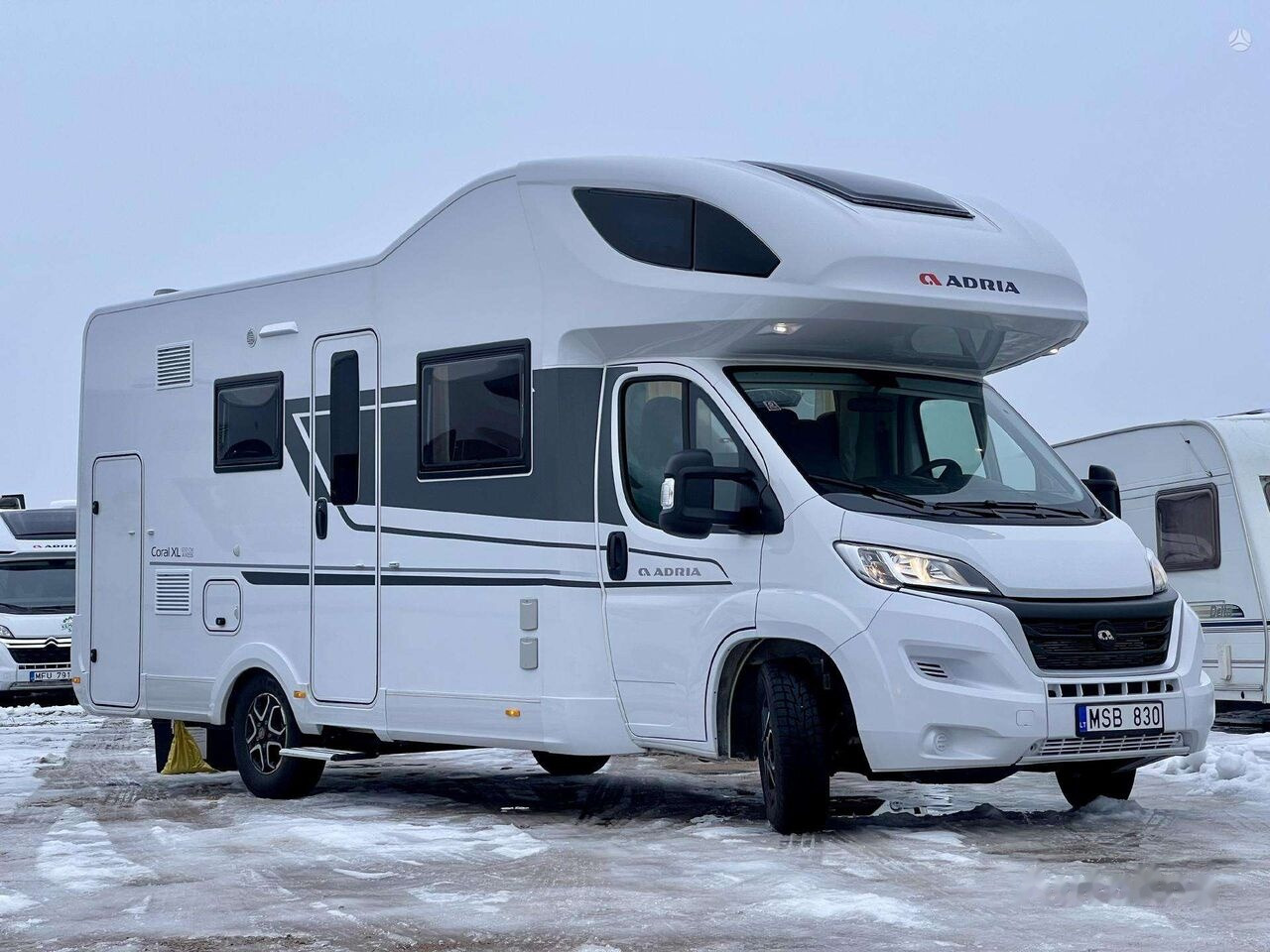 Adria CoralXL FIAT Aut. - Alcove motorhome: picture 5 Adria CoralXL FIAT Aut. - Alcove motorhome: picture 5