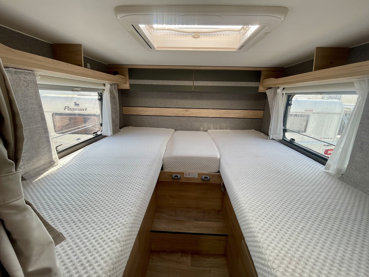 Semi-integrated motorhome Dethleffs Just Go T7055 EBL: picture 10