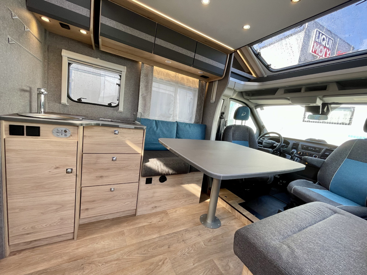 Semi-integrated motorhome Dethleffs Just Go T7055 EBL: picture 7