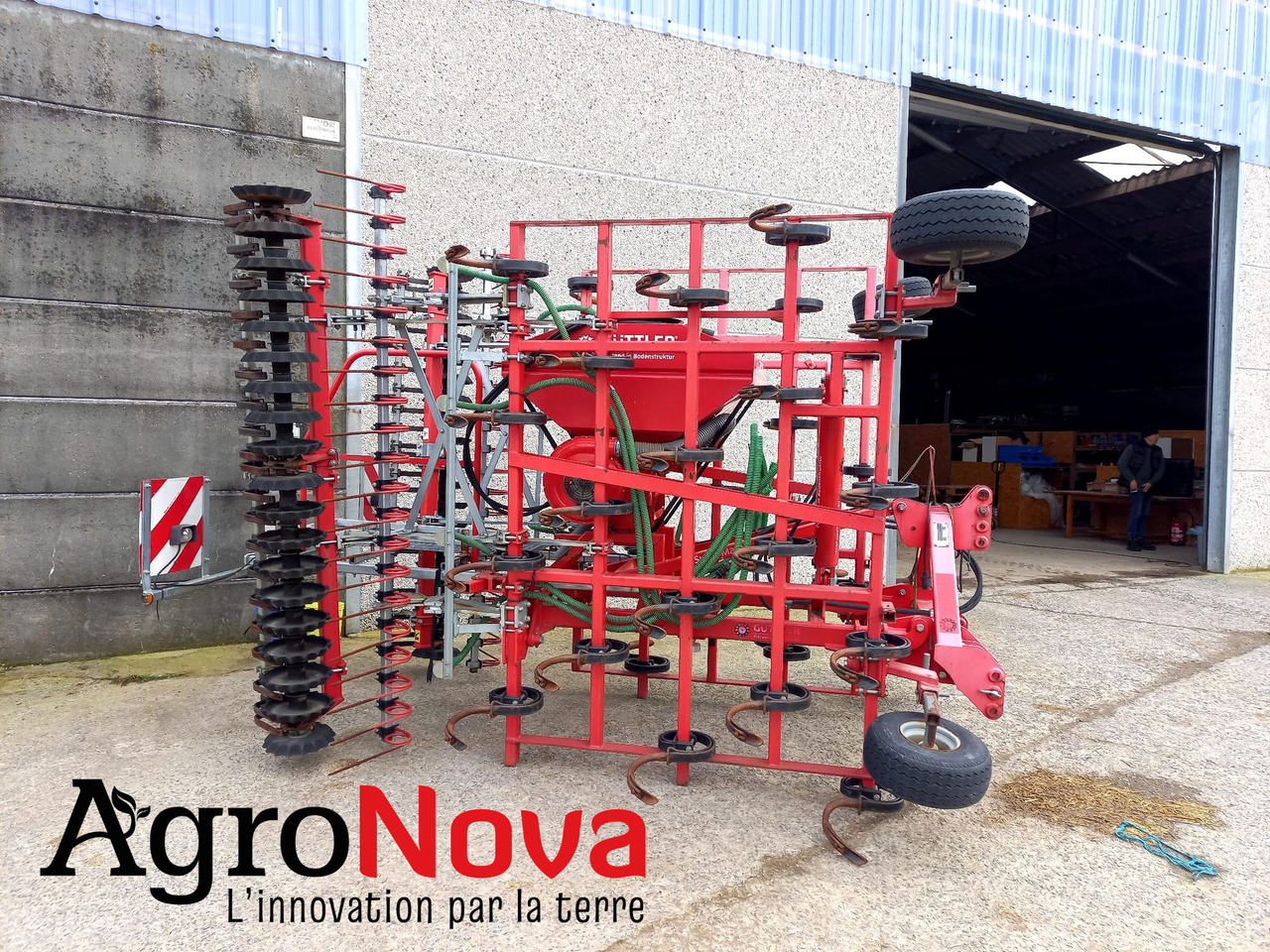 GÜTTLER SuperMaxx 50-5 (déchaumeur) - Combine header trailer: picture 2 GÜTTLER SuperMaxx 50-5 (déchaumeur) - Combine header trailer: picture 2