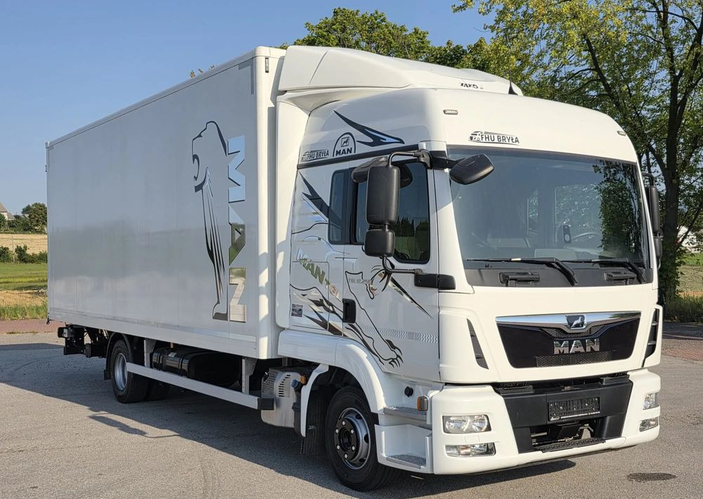 MAN TGL 12.250 / KONTENER / IZOTERMA / WINDA / 2019R / EURO 6 / PEŁEN SERWIS /  6 TON ŁADOWNOŚĆ  / SPROWADZONY / ZADBANY / JAK NOWY /  KSIĄŻKA SERWISOWA / E6 / 17 PALET on lease MAN TGL 12.250 / KONTENER / IZOTERMA / WINDA / 2019R / EURO 6 / PEŁEN SERWIS /  6 TON ŁADOWNOŚĆ  / SPROWADZONY / ZADBANY / JAK NOWY /  KSIĄŻKA SERWISOWA / E6 / 17 PALET: picture 14