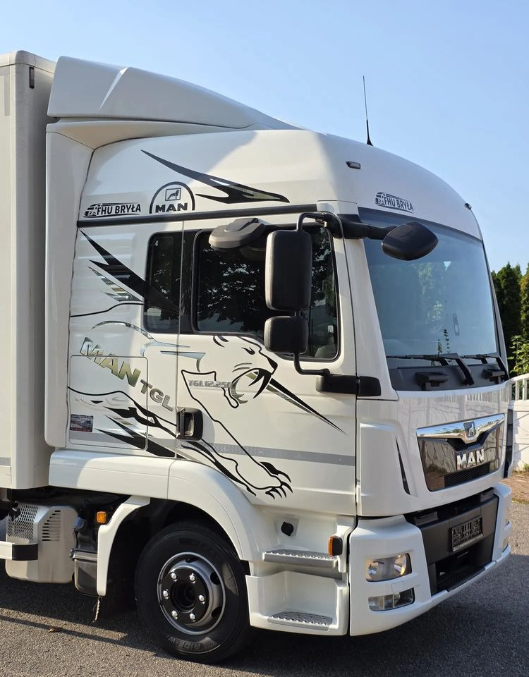 MAN TGL 12.250 / KONTENER / IZOTERMA / WINDA / 2019R / EURO 6 / PEŁEN SERWIS /  6 TON ŁADOWNOŚĆ  / SPROWADZONY / ZADBANY / JAK NOWY /  KSIĄŻKA SERWISOWA / E6 / 17 PALET on lease MAN TGL 12.250 / KONTENER / IZOTERMA / WINDA / 2019R / EURO 6 / PEŁEN SERWIS /  6 TON ŁADOWNOŚĆ  / SPROWADZONY / ZADBANY / JAK NOWY /  KSIĄŻKA SERWISOWA / E6 / 17 PALET: picture 16