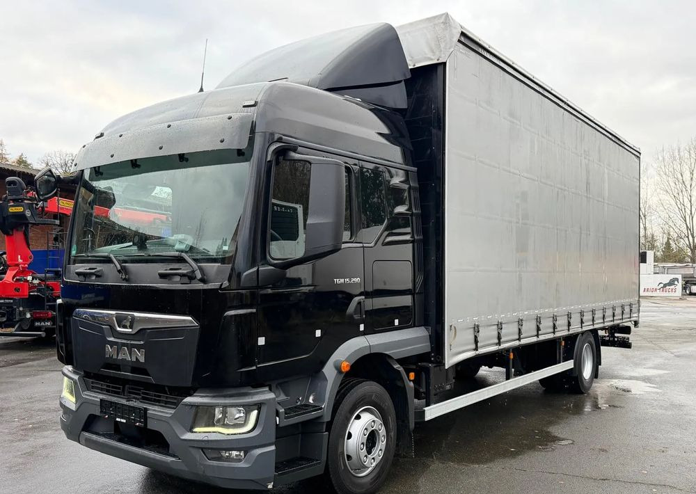 MAN TGM 15.290 / NOWY MODEL / E6 / 18PALET / 7720 ŁADOWNOŚĆ / SERWISOWANY / NOWY TACHOGRAF / NISKI PRZEBIEG / WINDA / FIRANKA / SPROWADZONY / 2022 / NISKI PRZEBIEG /PIERWSZY WŁAŚCICIEL/ - Curtainsider truck: picture 2 MAN TGM 15.290 / NOWY MODEL / E6 / 18PALET / 7720 ŁADOWNOŚĆ / SERWISOWANY / NOWY TACHOGRAF / NISKI PRZEBIEG / WINDA / FIRANKA / SPROWADZONY / 2022 / NISKI PRZEBIEG /PIERWSZY WŁAŚCICIEL/ - Curtainsider truck: picture 2