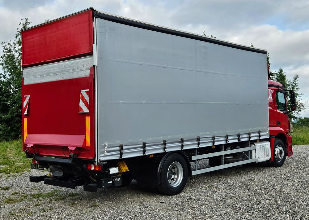Mercedes-Benz ACTROS 1830/1827/1832/FIRANKA/WINDA/18 EUROPALET/AUTOMAT/Z NIEMIEC/2017/DUŻA ŁADOWNOŚĆ - Curtainsider truck: picture 4 Mercedes-Benz ACTROS 1830/1827/1832/FIRANKA/WINDA/18 EUROPALET/AUTOMAT/Z NIEMIEC/2017/DUŻA ŁADOWNOŚĆ - Curtainsider truck: picture 4