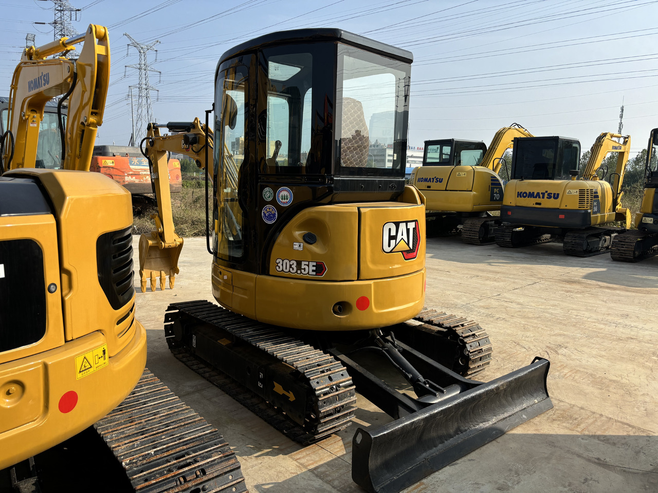 CATERPILLAR CAT303.5E - Mini excavator: picture 3 CATERPILLAR CAT303.5E - Mini excavator: picture 3