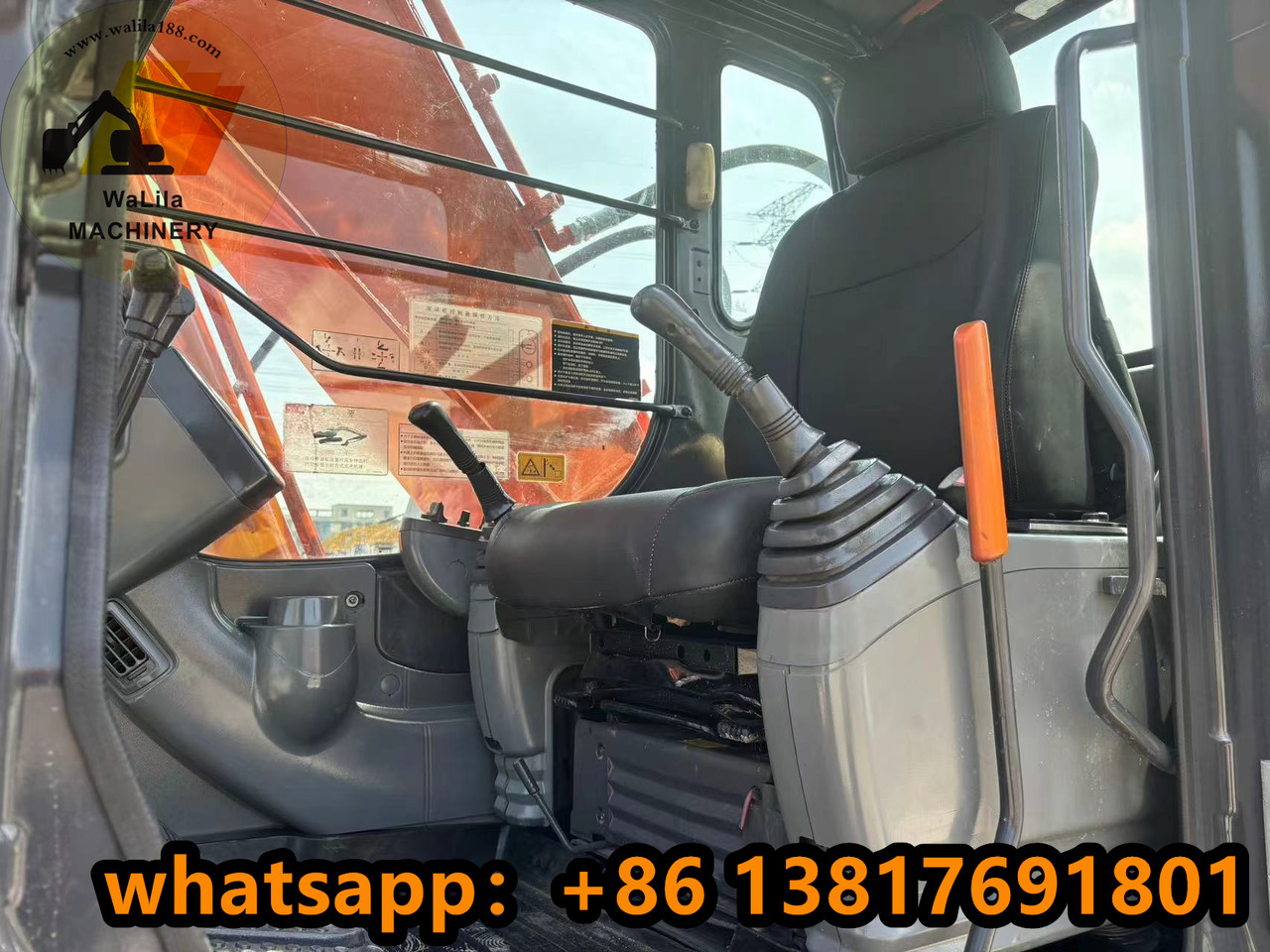 Crawler excavator HITACHI Hitachi 210-3G Direct Injection Excavator: picture 6