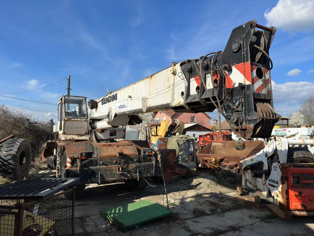 Bendini B206 Beta FOR PARTS - Crawler crane: picture 3 Bendini B206 Beta FOR PARTS - Crawler crane: picture 3