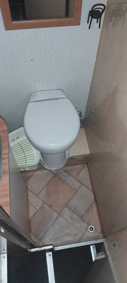 Integrated motorhome Bova F14 Autorulota: picture 17