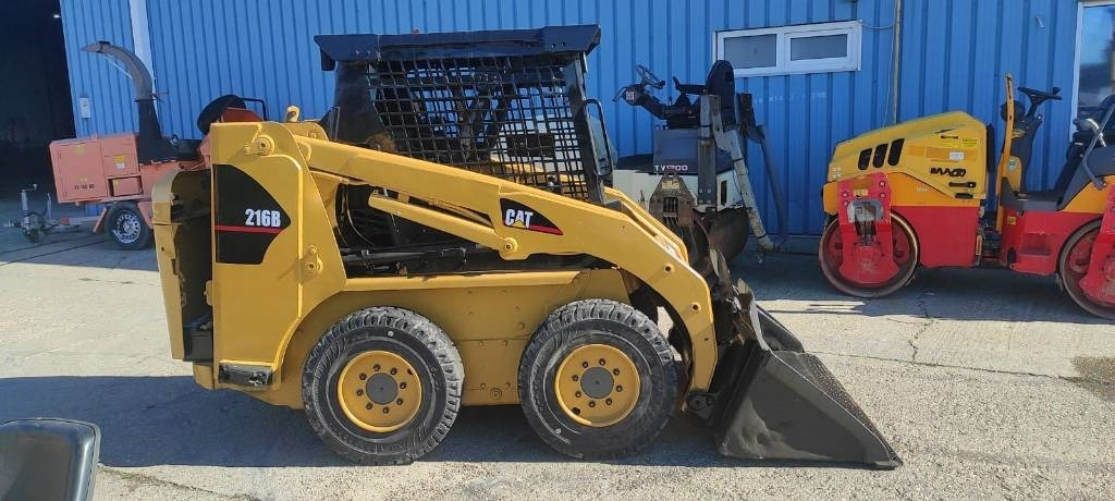 CAT 216 - Skid steer loader: picture 4 CAT 216 - Skid steer loader: picture 4