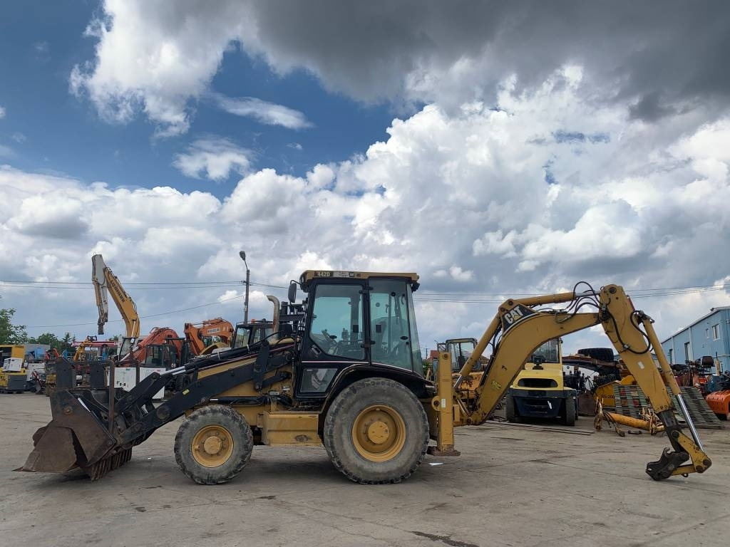 CAT 442 D - Backhoe loader: picture 2 CAT 442 D - Backhoe loader: picture 2