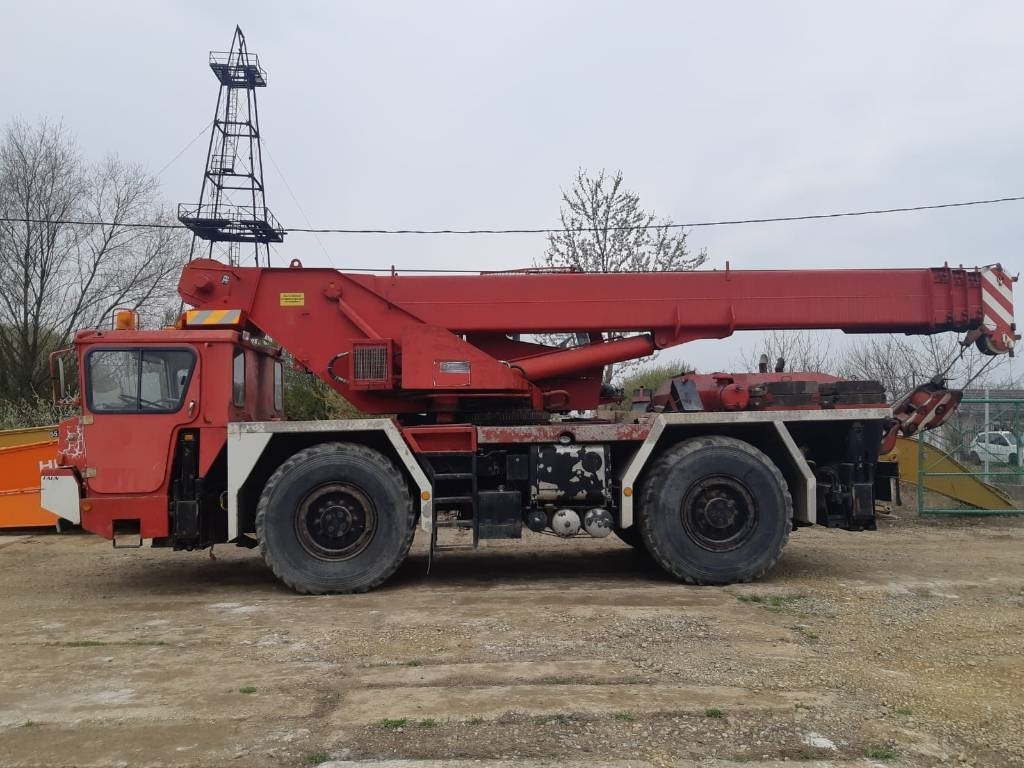 Faun RTF30 - All terrain crane: picture 3 Faun RTF30 - All terrain crane: picture 3