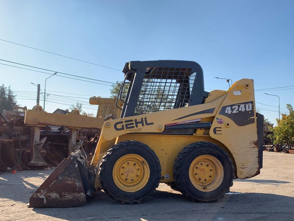 Gehl 4240 - Skid steer loader: picture 5 Gehl 4240 - Skid steer loader: picture 5