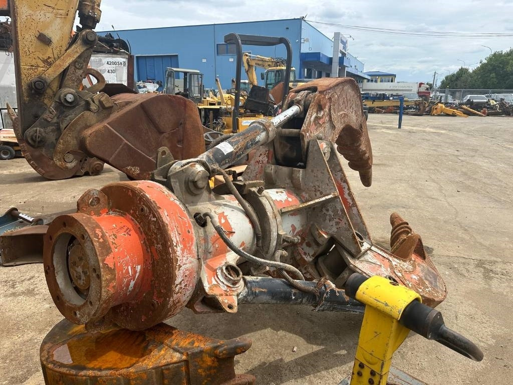 J&B Grijbers - Grapple for Construction machinery: picture 3 J&B Grijbers - Grapple for Construction machinery: picture 3