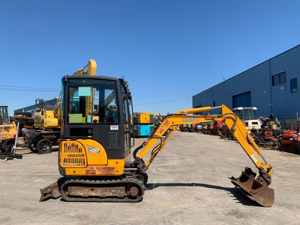 Kato 19VXE - Mini excavator: picture 5 Kato 19VXE - Mini excavator: picture 5