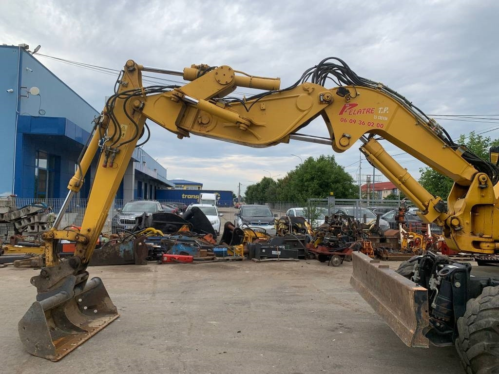 Komatsu PW118MR-11W - Wheel excavator: picture 3 Komatsu PW118MR-11W - Wheel excavator: picture 3