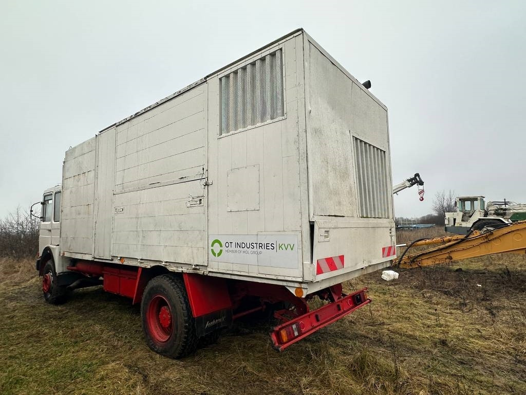MAN Pressure Washer 19.321 - Municipal/ Special vehicle, Box truck: picture 3 MAN Pressure Washer 19.321 - Municipal/ Special vehicle, Box truck: picture 3