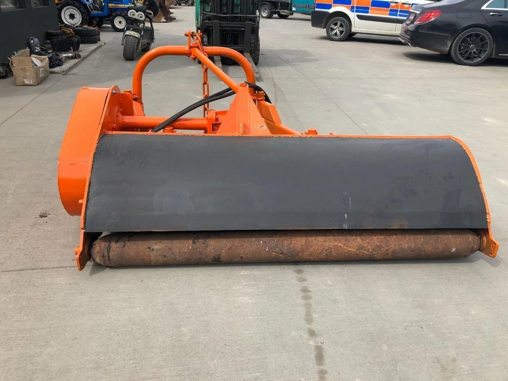 Perfect 180 - Flail mower/ Mulcher: picture 1 Perfect 180 - Flail mower/ Mulcher: picture 1