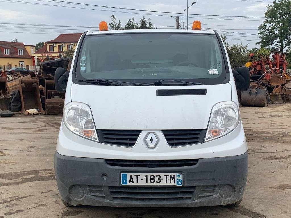 Panel van Renault Trafic: picture 8