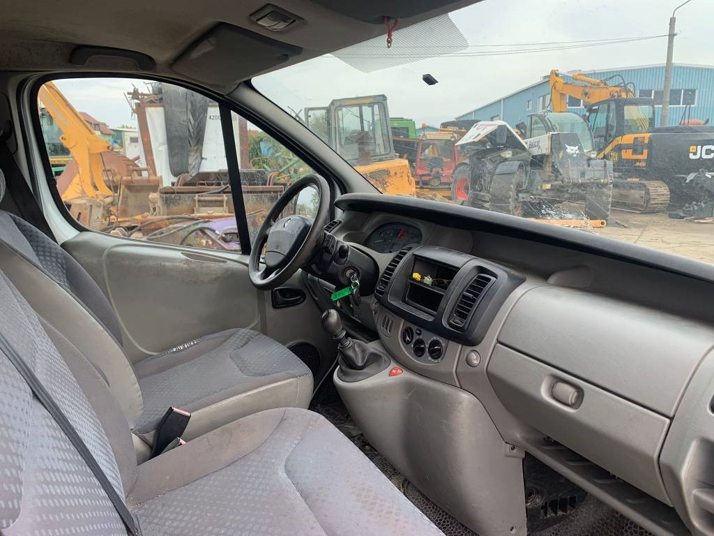 Panel van Renault Trafic: picture 13