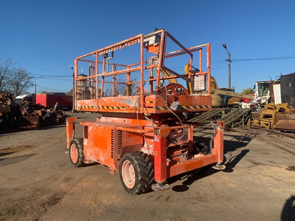 SkyJack SJ 6832 RT - Scissor lift: picture 2 SkyJack SJ 6832 RT - Scissor lift: picture 2