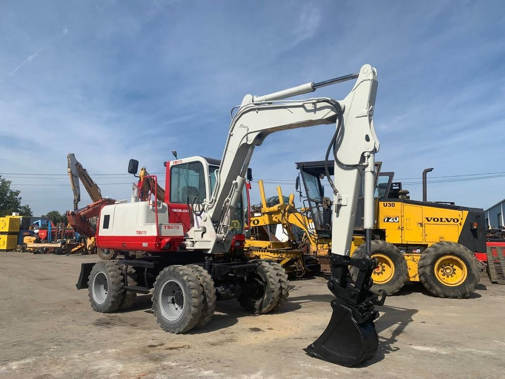 Takeuchi TB070W  - Wheel excavator: picture 2 Takeuchi TB070W  - Wheel excavator: picture 2