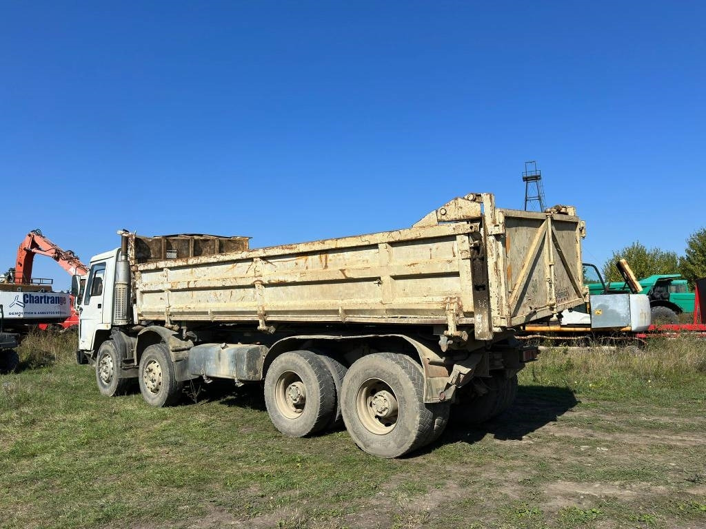 Volvo FL 10 - Tipper: picture 3 Volvo FL 10 - Tipper: picture 3