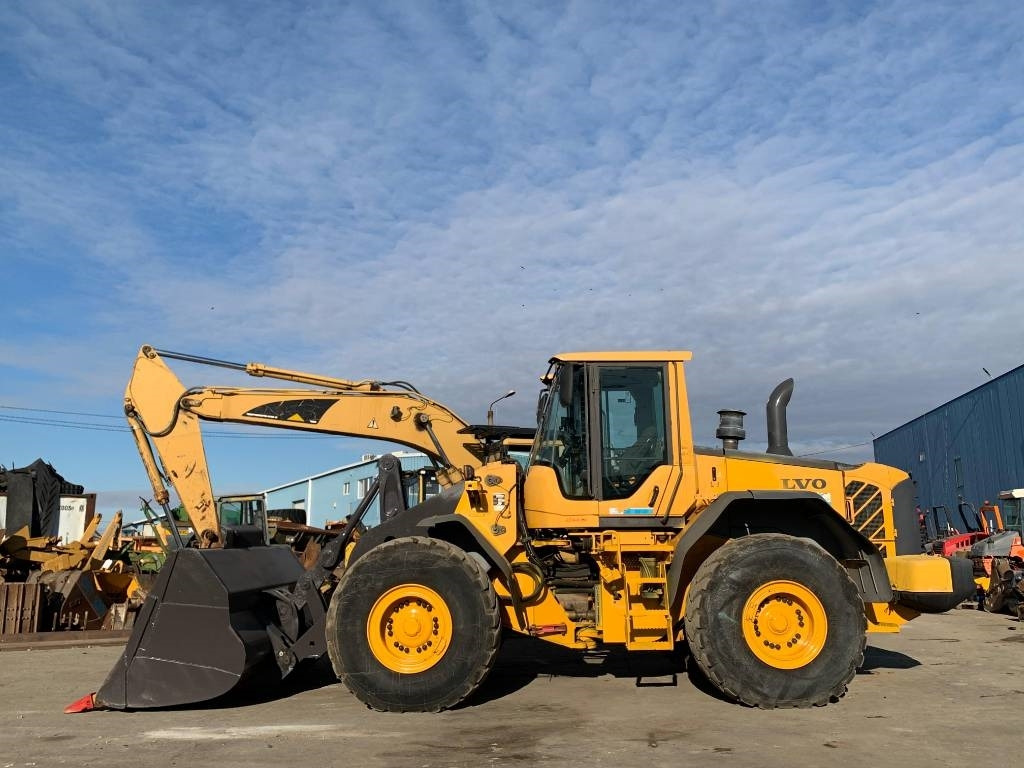 Volvo L 110 F - Wheel loader: picture 3 Volvo L 110 F - Wheel loader: picture 3