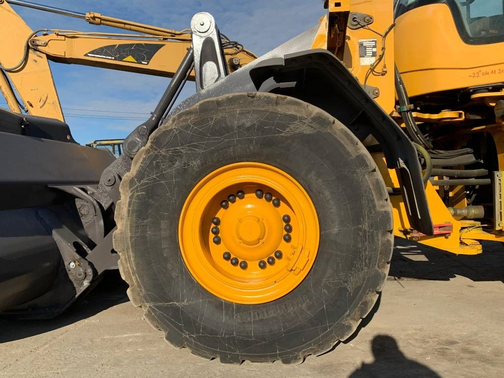 Volvo L 110 F - Wheel loader: picture 5 Volvo L 110 F - Wheel loader: picture 5
