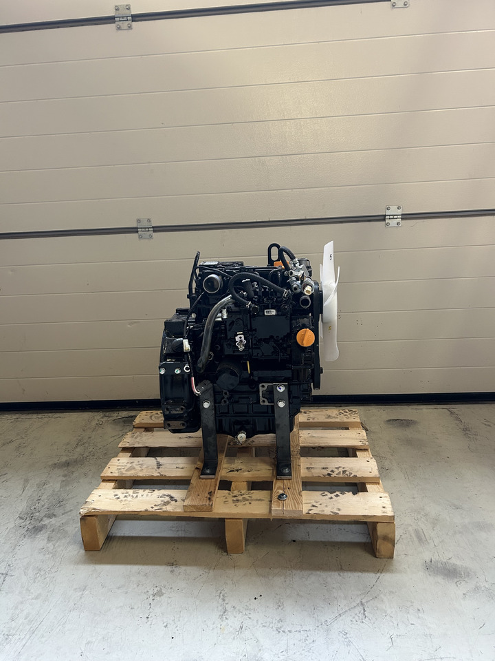 Yanmar 3TNV70A - Engine for Excavator: picture 1 Yanmar 3TNV70A - Engine for Excavator: picture 1