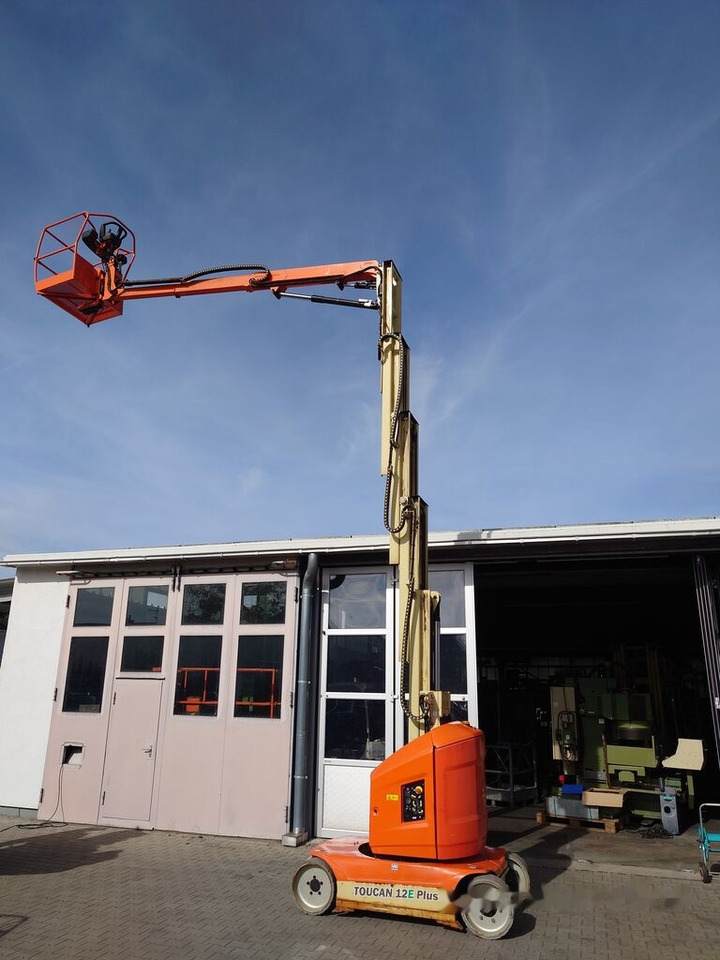 Vertical mast lift JLG TOUCAN 12E PLUS: picture 8