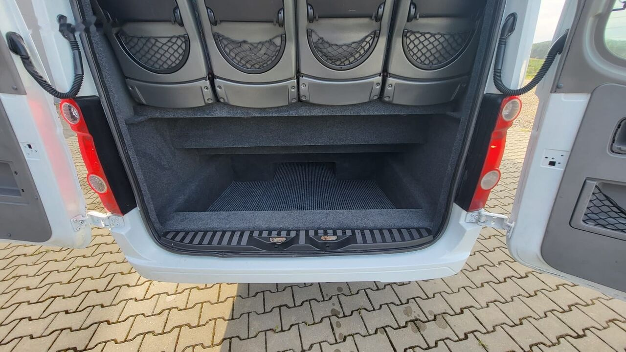 Volkswagen Crafter - 24 miejsca - Minibus, Passenger van: picture 5 Volkswagen Crafter - 24 miejsca - Minibus, Passenger van: picture 5