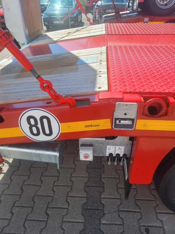 Faymonville MAX TRAILER MAX100-N-4A-9.30-U - Low loader semi-trailer: picture 2 Faymonville MAX TRAILER MAX100-N-4A-9.30-U - Low loader semi-trailer: picture 2