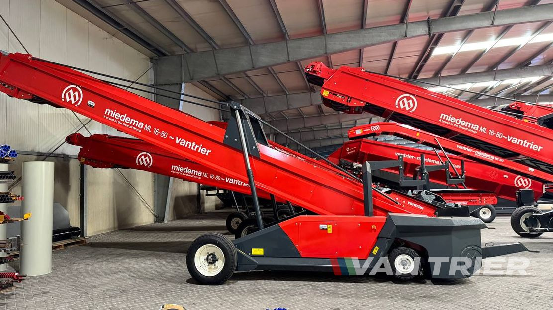 Miedema ML1680 Premium Store loader - Belt conveyor: picture 1 Miedema ML1680 Premium Store loader - Belt conveyor: picture 1