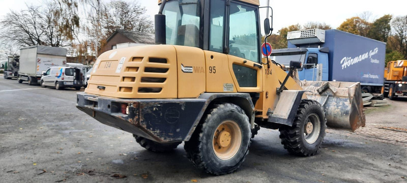 Komatsu WA95-3 - Wheel loader: picture 3 Komatsu WA95-3 - Wheel loader: picture 3