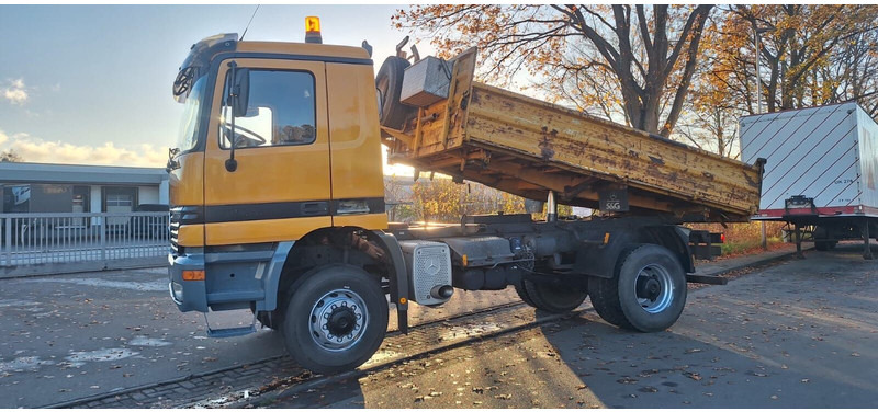 Mercedes-Benz Axor 1843 - Tipper: picture 1 Mercedes-Benz Axor 1843 - Tipper: picture 1