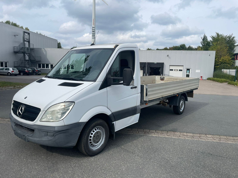 Mercedes-Benz Sprinter 316 - Flatbed van: picture 3 Mercedes-Benz Sprinter 316 - Flatbed van: picture 3
